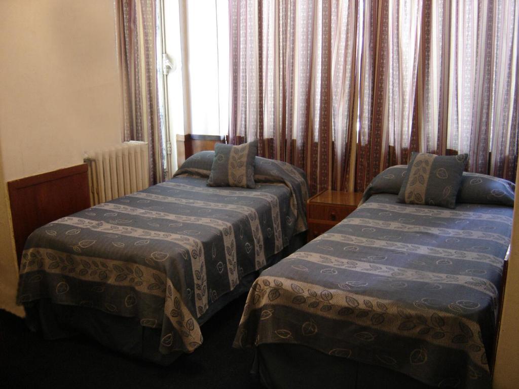 Hotel Chile Buenos Aires Oda fotoğraf